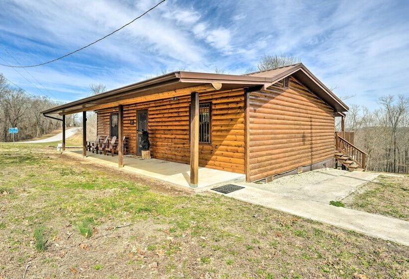 Rustic Cabin In Roaring River State Park!