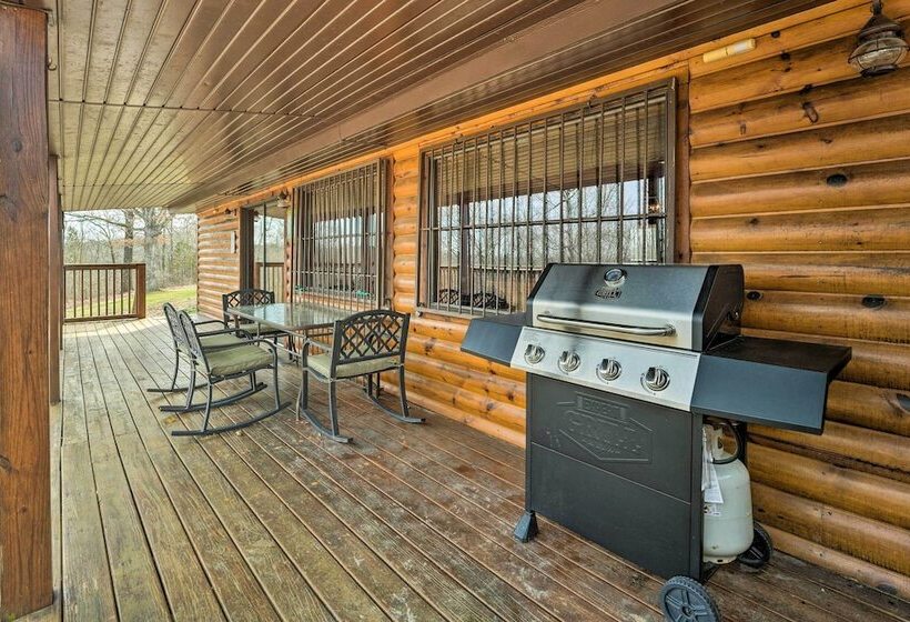 Rustic Cabin In Roaring River State Park!