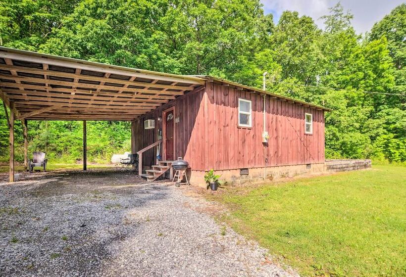 Rustic Cabin On Farm ~ 4 Mi To Kentucky Lake!