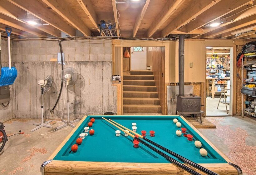 Rustic, Cozy Cabin W/ Easy Ski And Beach Access!