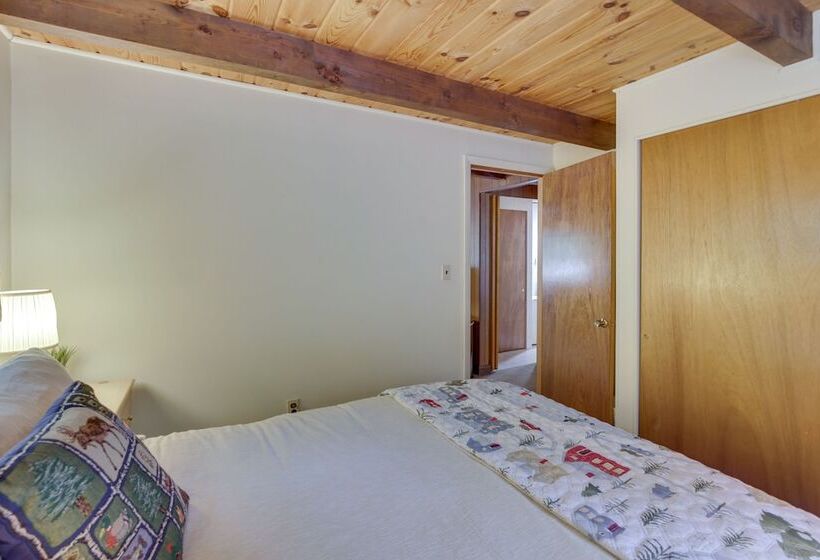 Rustic, Cozy Cabin W/ Easy Ski And Beach Access!