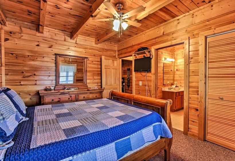Rustic Sevierville Cabin W/ Covered Porch!