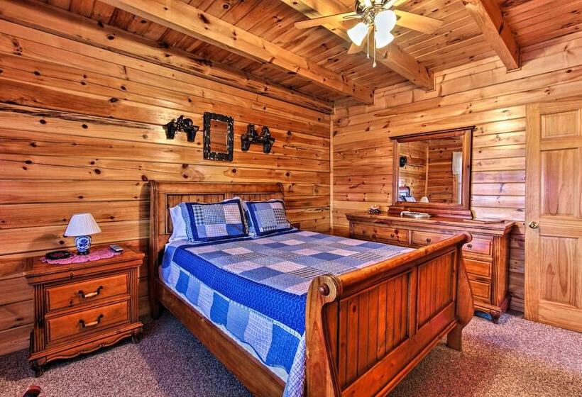 Rustic Sevierville Cabin W/ Covered Porch!