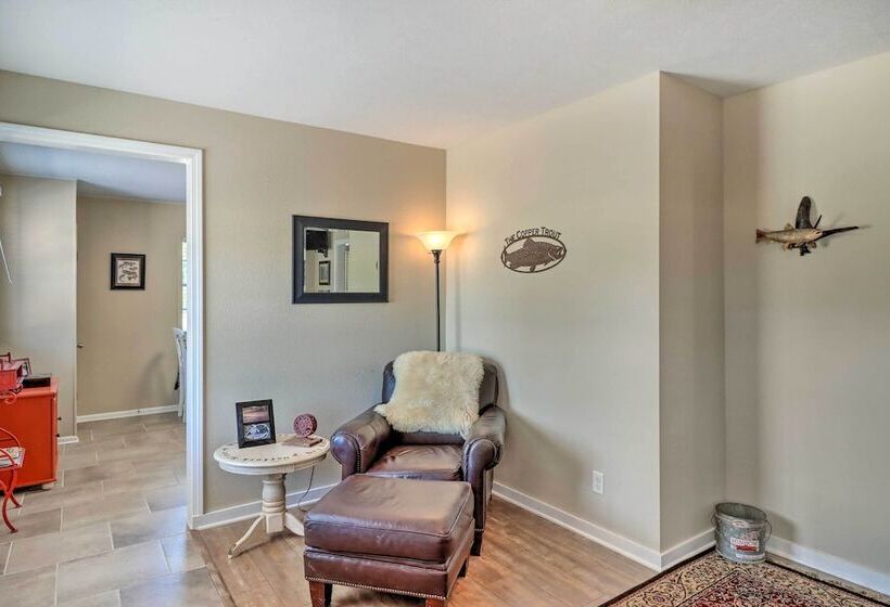 Arkansas Fishing Getaway: Near Norfork River!