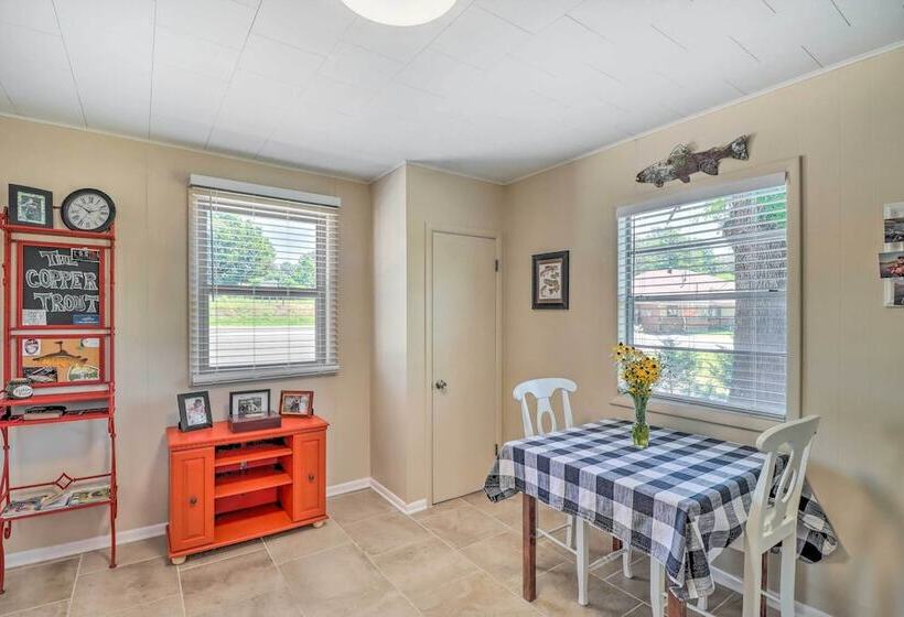 Arkansas Fishing Getaway: Near Norfork River!