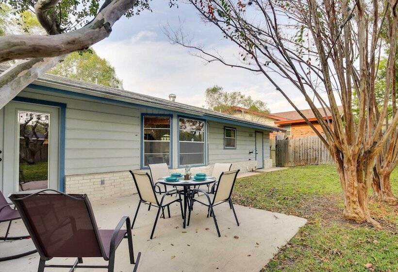 San Antonio Home: Near Nature, Parks & Trails
