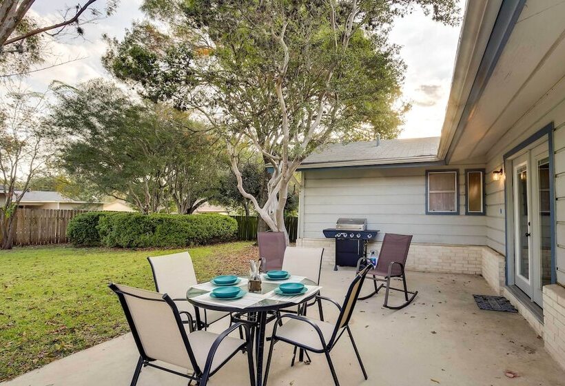 San Antonio Home: Near Nature, Parks & Trails