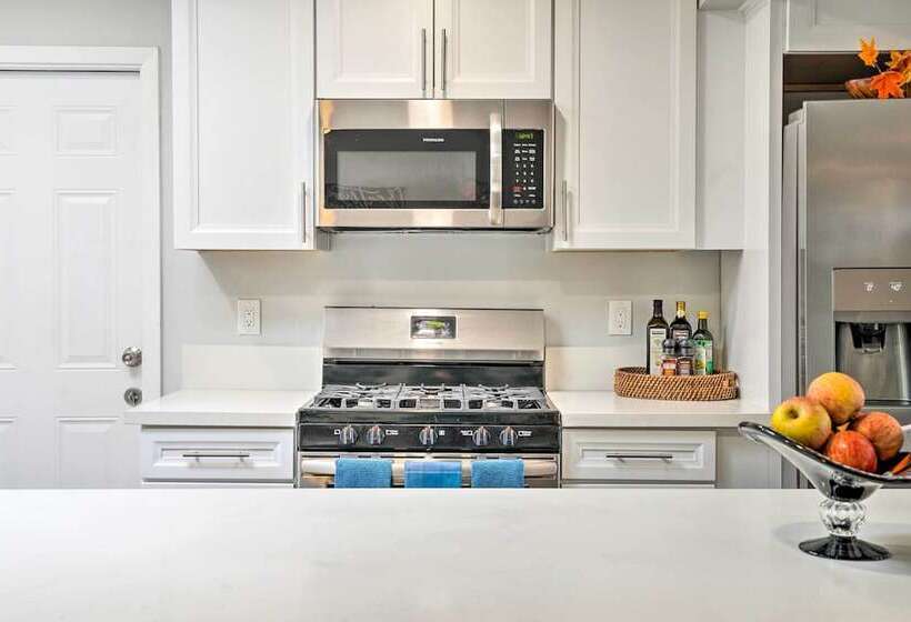 San Marcos Home W/ Patio & Grill   Walk To Lake!