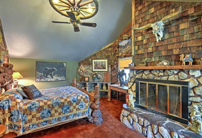 Sasquatch Inn  Retreat Near Fishing & Hunting!