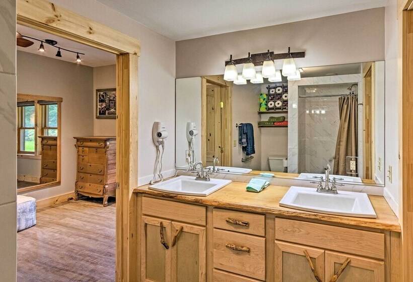 Sawyers Cabin W/ Hot Tub In Blue Ridge Mtns!