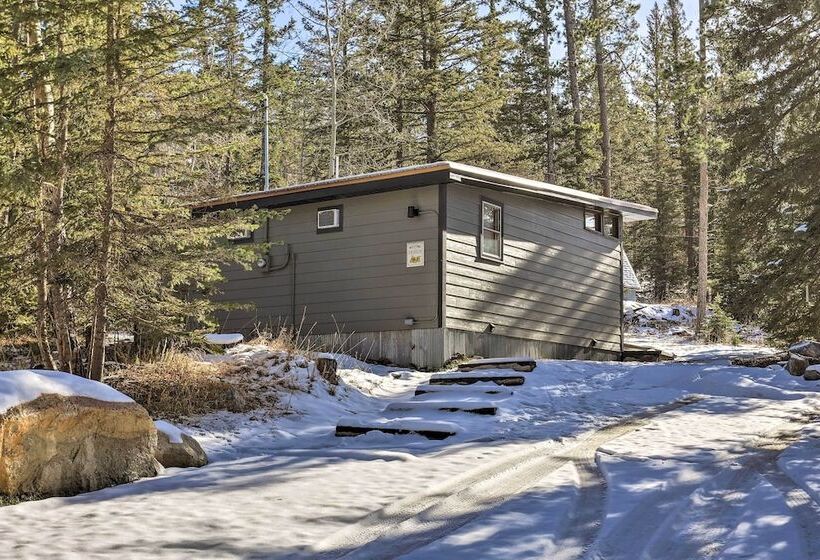 Scenic Lead Cabin: Steps To Terry Peak Ski Area!