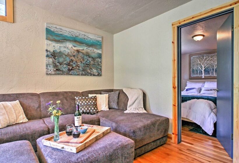 Scenic Lead Cabin: Steps To Terry Peak Ski Area!