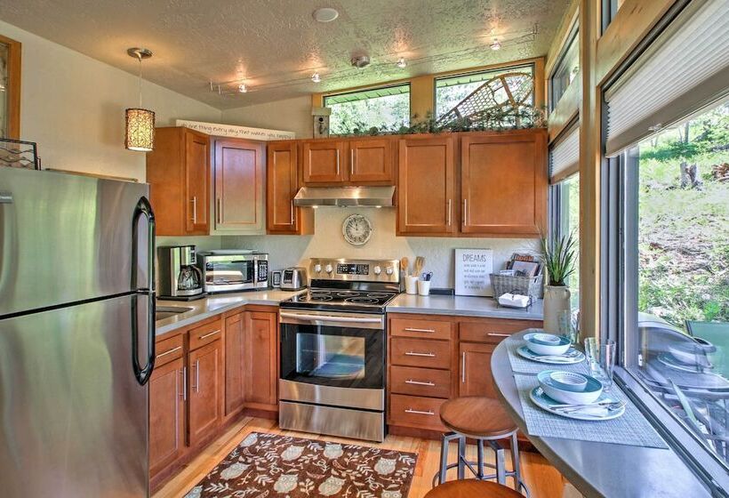 Scenic Lead Cabin: Steps To Terry Peak Ski Area!