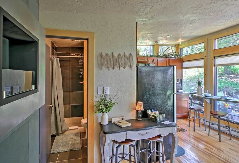 Scenic Lead Cabin: Steps To Terry Peak Ski Area!