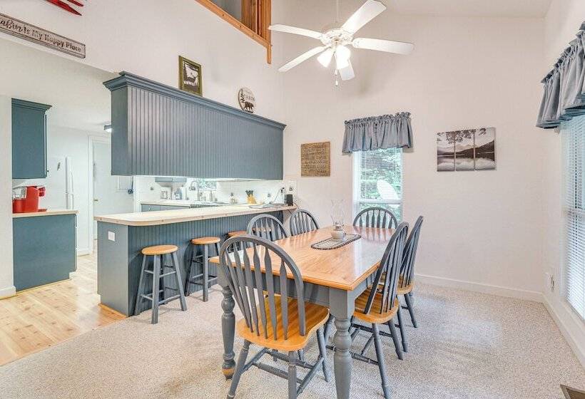 Secluded Cabin W/ Porch   7 Miles To Lake Chatuge!