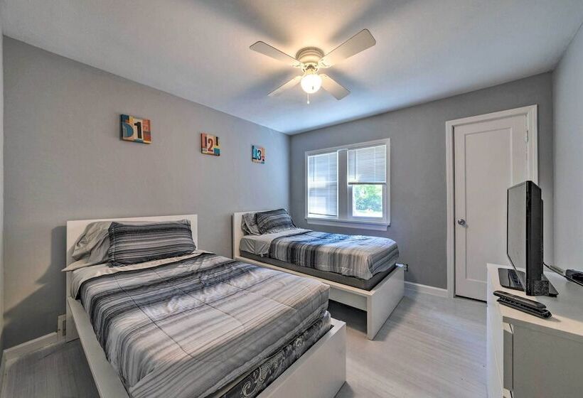 Secluded Florissant Home W/ Private Hot Tub!