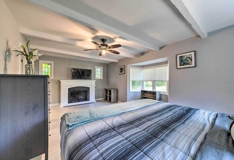 Secluded Florissant Home W/ Private Hot Tub!