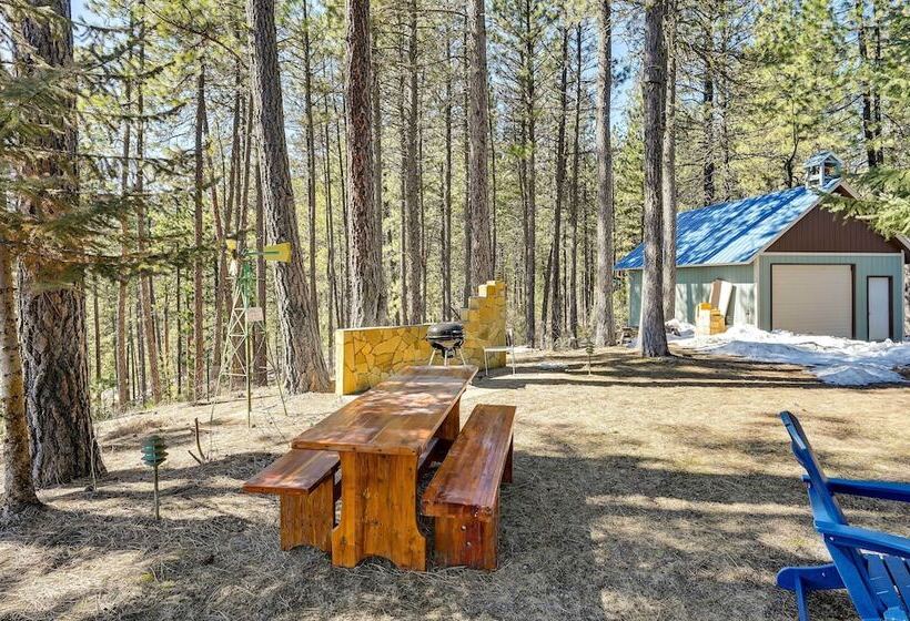 Secluded Garden Valley Cabin W/ Deck & Views!