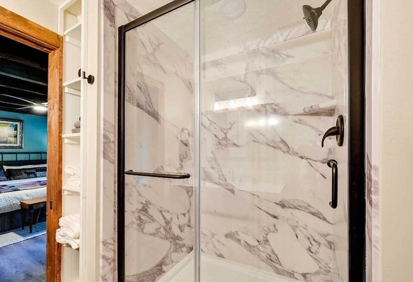 Secluded Garden Valley Cabin W/ Deck & Views!