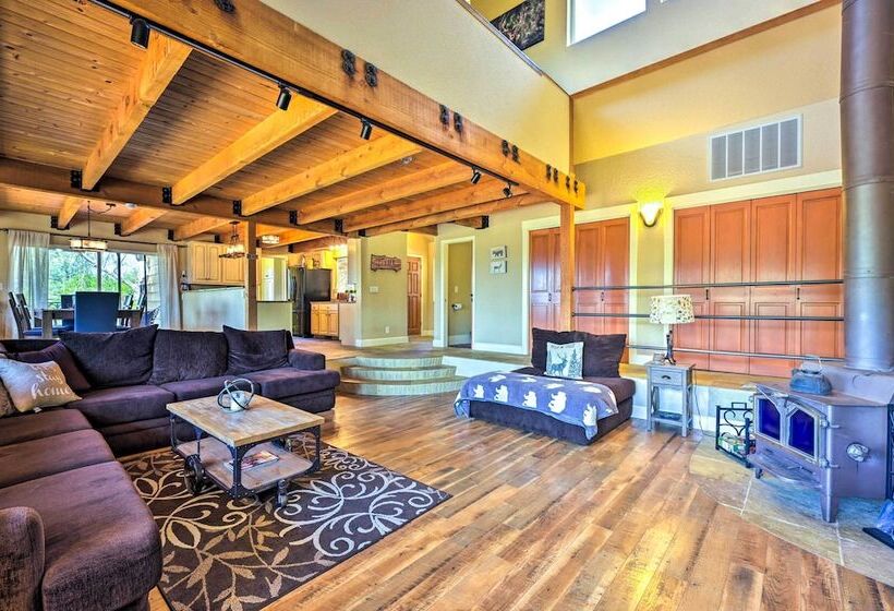 Luxury Retreat In Natl Forest Near Lakes & Trails