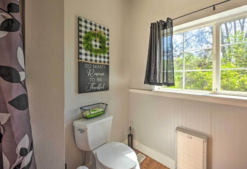 Luxury Retreat In Natl Forest Near Lakes & Trails