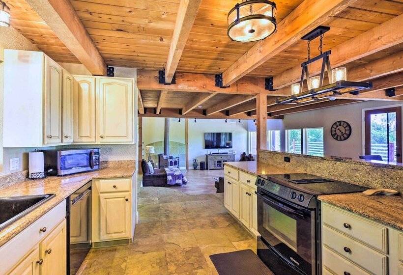 Luxury Retreat In Natl Forest Near Lakes & Trails