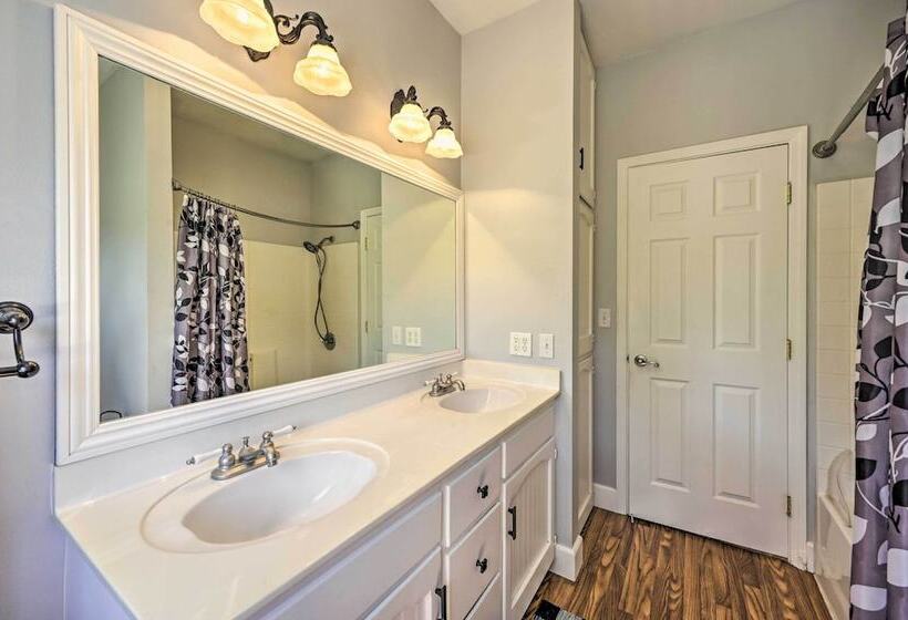 Luxury Retreat In Natl Forest Near Lakes & Trails