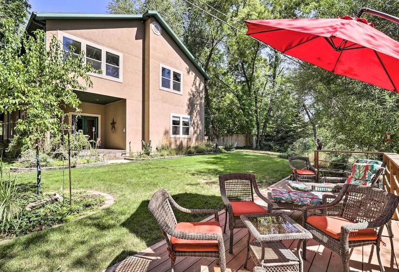 Secluded Home W/ Hot Tub & Mountain Views!