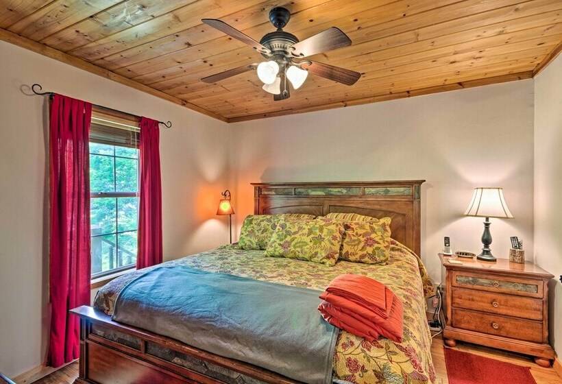 Secluded Lenoir Cabin: 4 Mi To Dtwn Blowing Rock