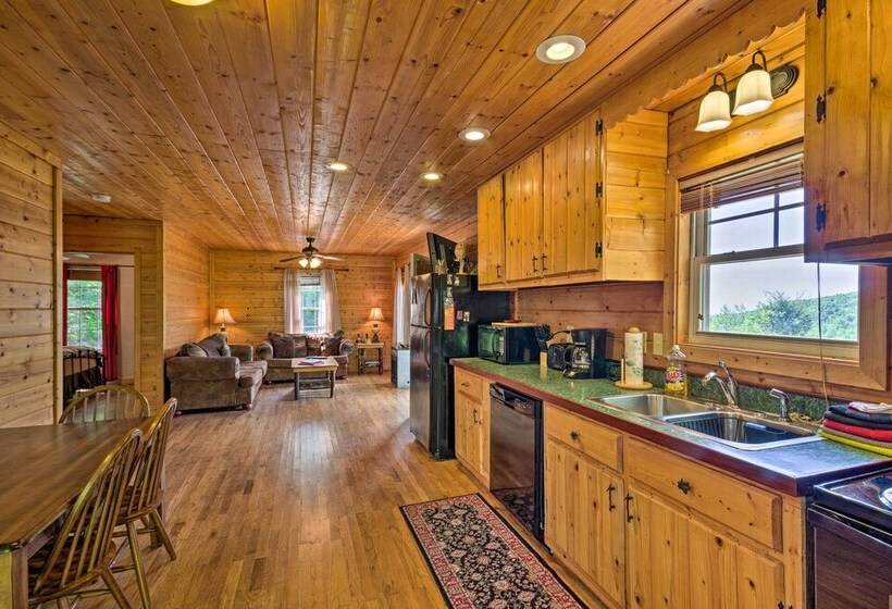 Secluded Lenoir Cabin: 4 Mi To Dtwn Blowing Rock