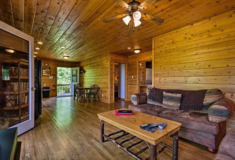 Secluded Lenoir Cabin: 4 Mi To Dtwn Blowing Rock