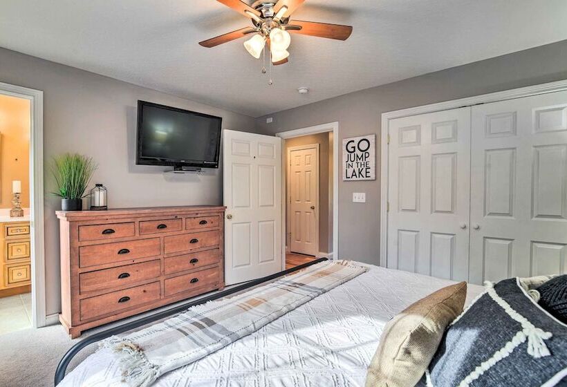 Secluded Retreat On 2 Acres Near Dale Hollow Lake!