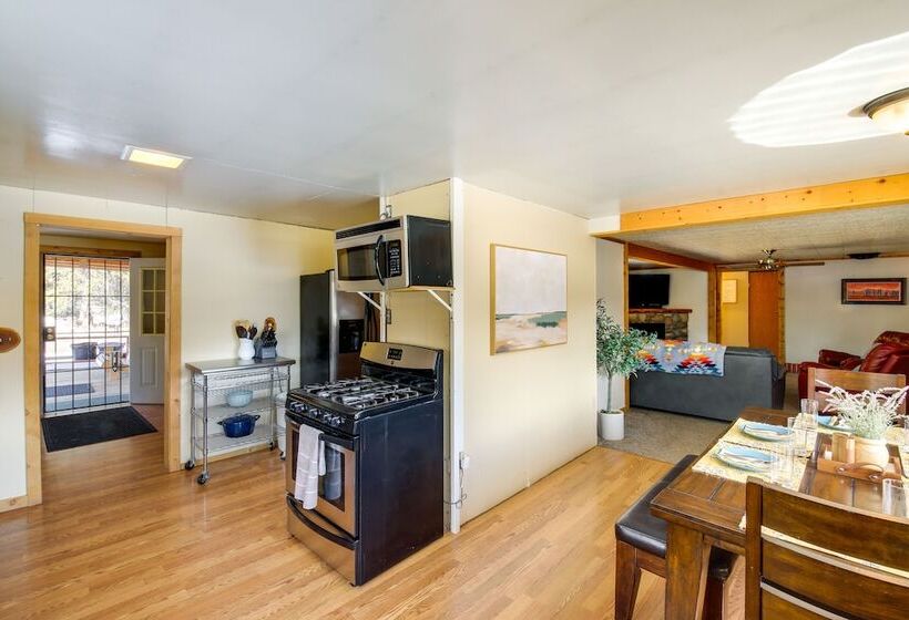 Hike, Bike & Boat: Cabin W/ Dock On Seeley Lake!