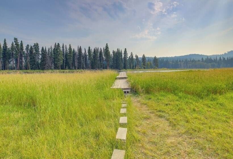 Hike, Bike & Boat: Cabin W/ Dock On Seeley Lake!