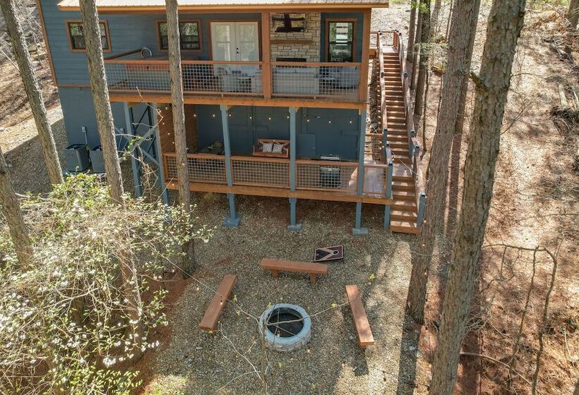 Serene Broken Bow Cabin W/ Hot Tub & Fire Pit!