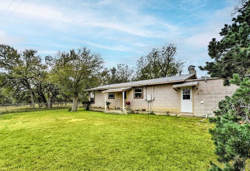 Serene, Country Retreat ~ 12 Mi To Main St!