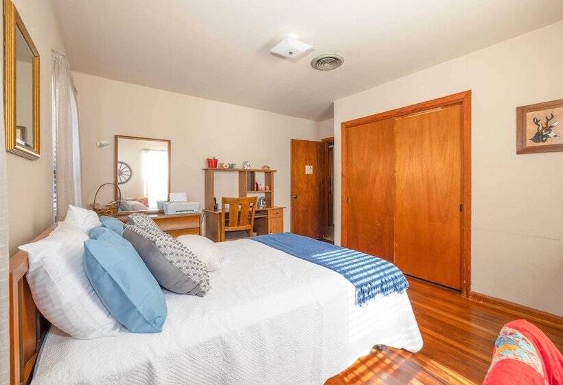 Serene, Country Retreat ~ 12 Mi To Main St!