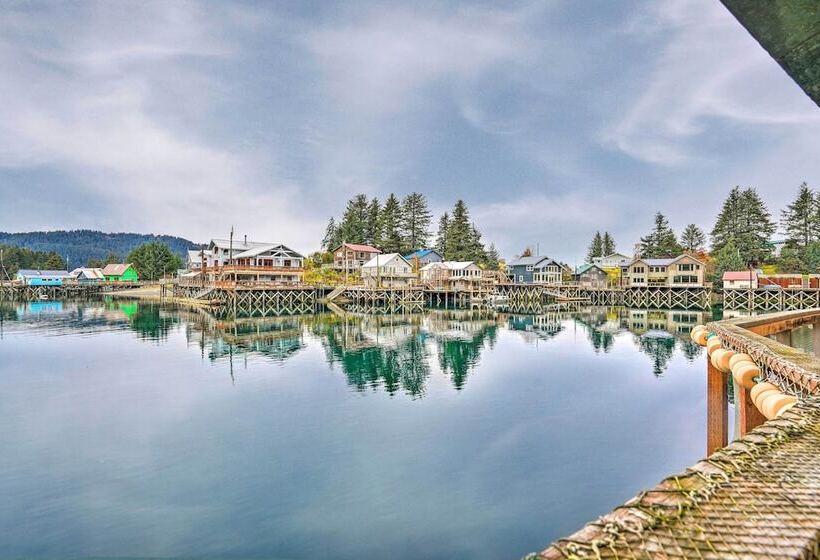 Serene Seldovia Cabin W/ Deck, Grill & Views!