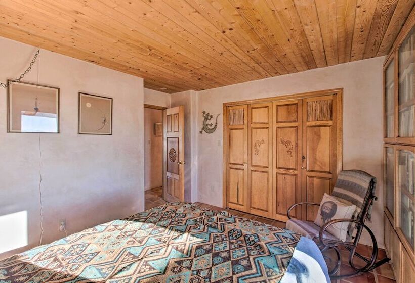 Southwest Home W/ 360 Degree Mtn View, Ski Nearby!