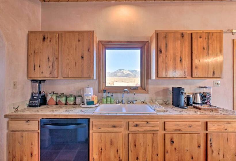 Southwest Home W/ 360 Degree Mtn View, Ski Nearby!