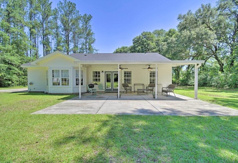 Peaceful Fairhope Cottage W/ Covered Patio!