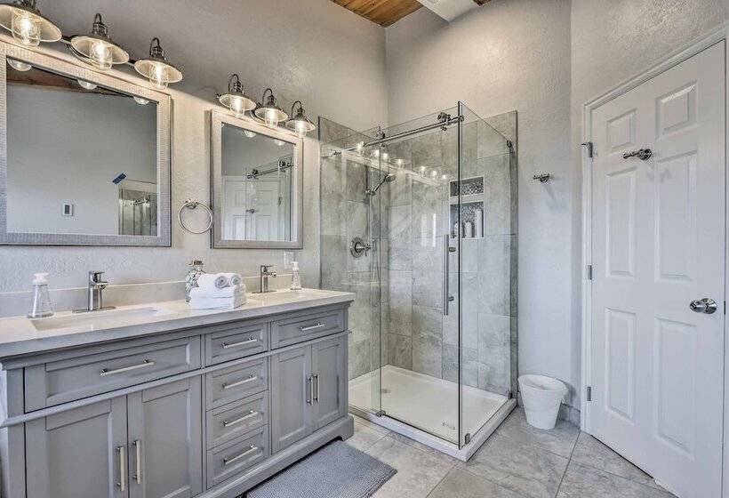 Spacious Hilltop Cabin W/ Deck & Scenic Views!