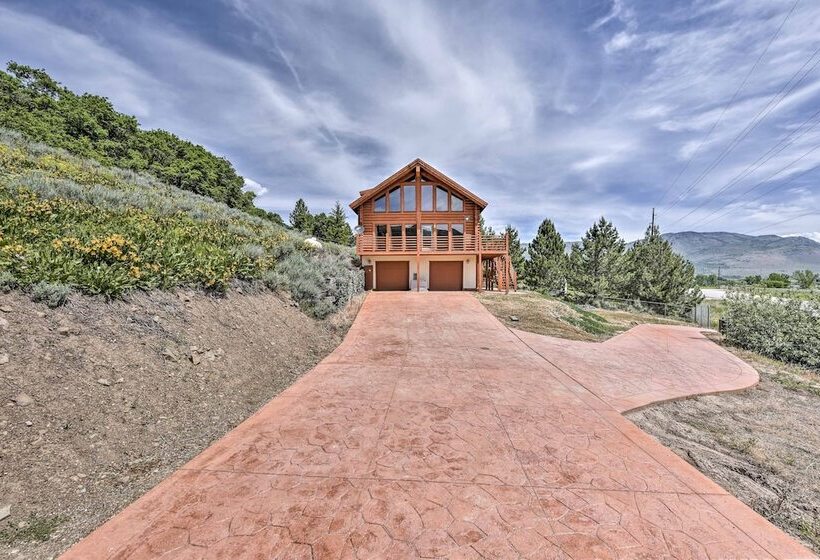 Spacious Hilltop Cabin W/ Deck & Scenic Views!