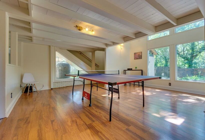 Spacious Little Rock Home W/ Yard & Game Room