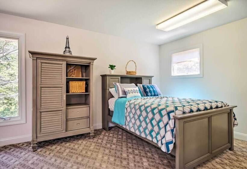 Spacious Mears House Steps From Lake Michigan!