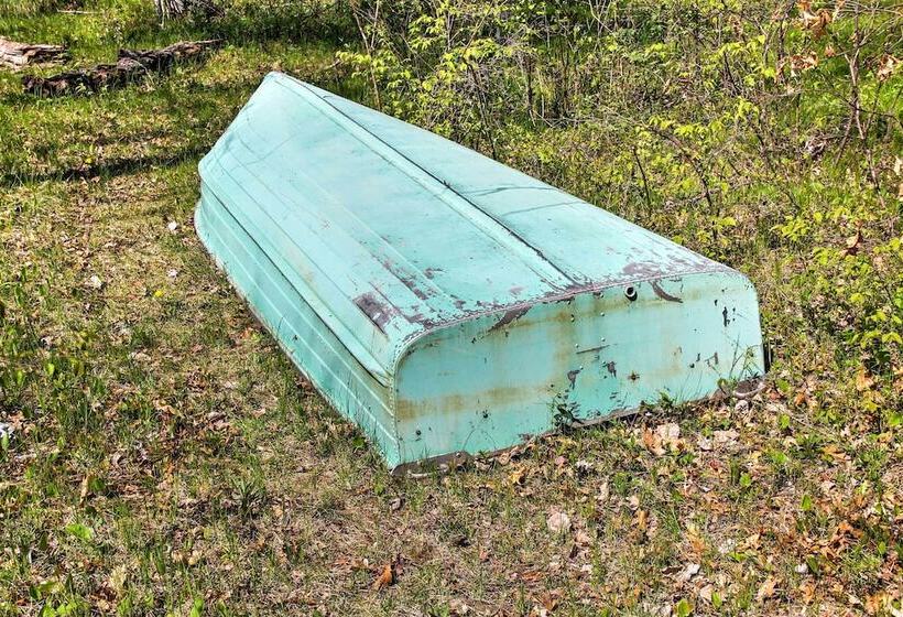 Spacious Pine Lake Home: Deck, Fire Pit + 3 Acres!