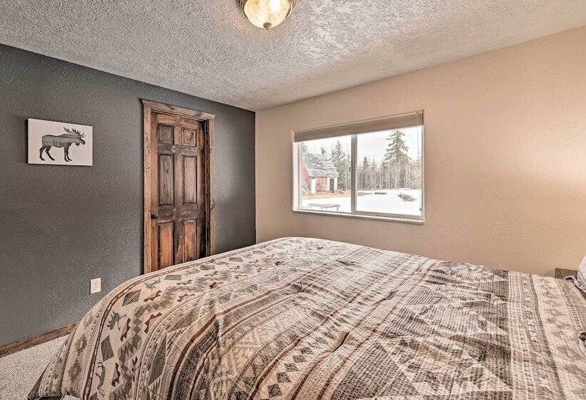 Soldotna Home Near Kenai River & Wildlife Refuge!