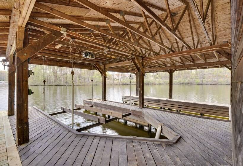 Spacious Waterfront Hyco Lake Retreat W/ Dock!