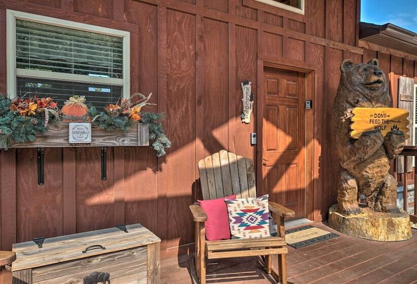 Branson West Cabin W/ Pool Access & Golfing