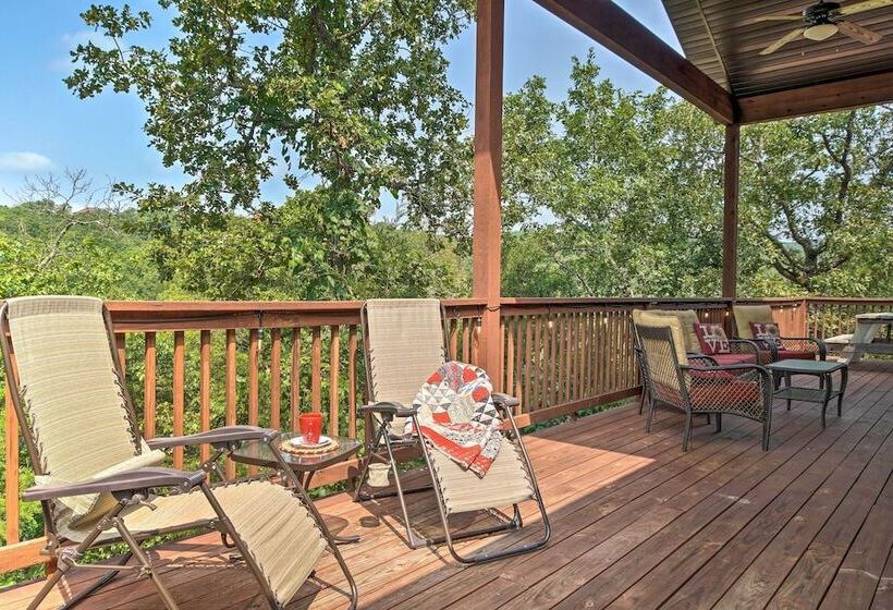 Branson West Cabin W/ Pool Access & Golfing